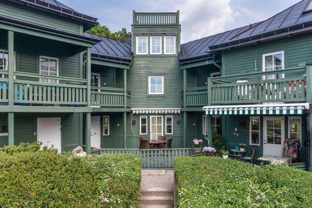 9. Reparerad stentrappa BRF Kungsangen Tibble